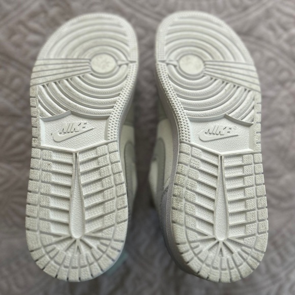 🪻🤍Air Jordan 1 Low 'París' CV3043-100🤍🪻 - Picture 6 of 7